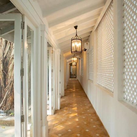 White Banyan Beach Villa, Candolim By The Acacia Villas ภายนอก รูปภาพ