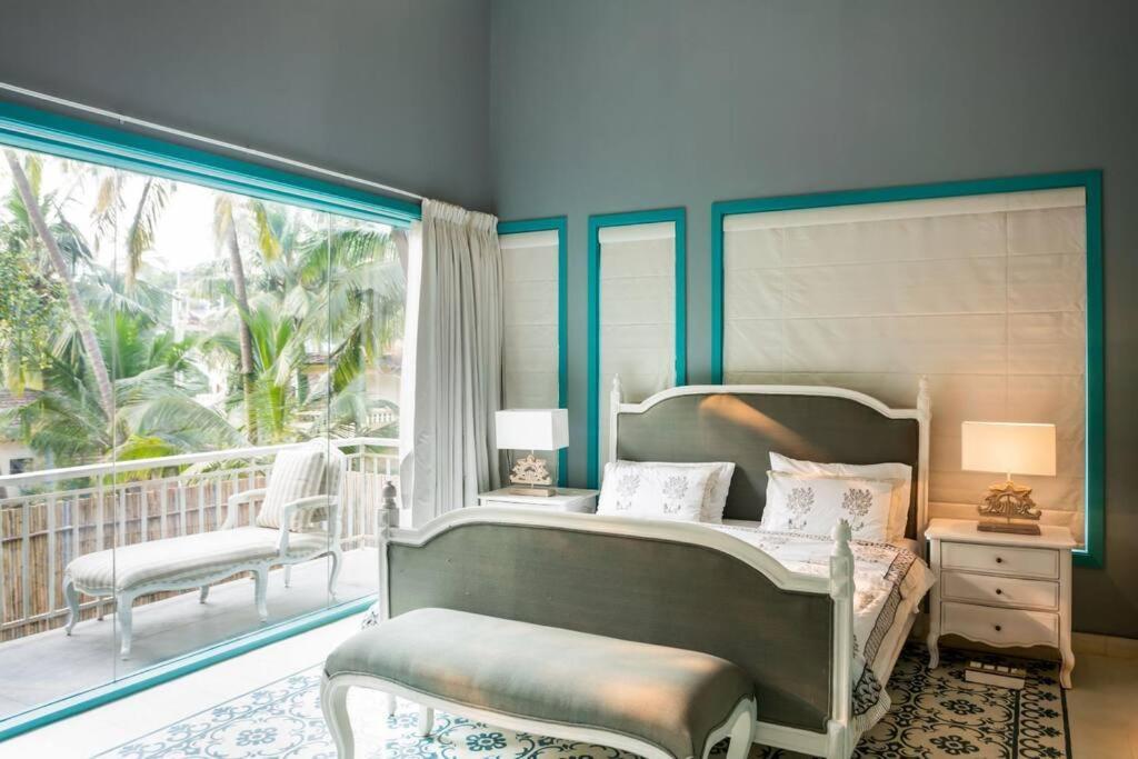 White Banyan Beach Villa, Candolim By The Acacia Villas ภายนอก รูปภาพ