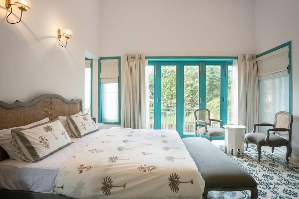 White Banyan Beach Villa, Candolim By The Acacia Villas ภายนอก รูปภาพ